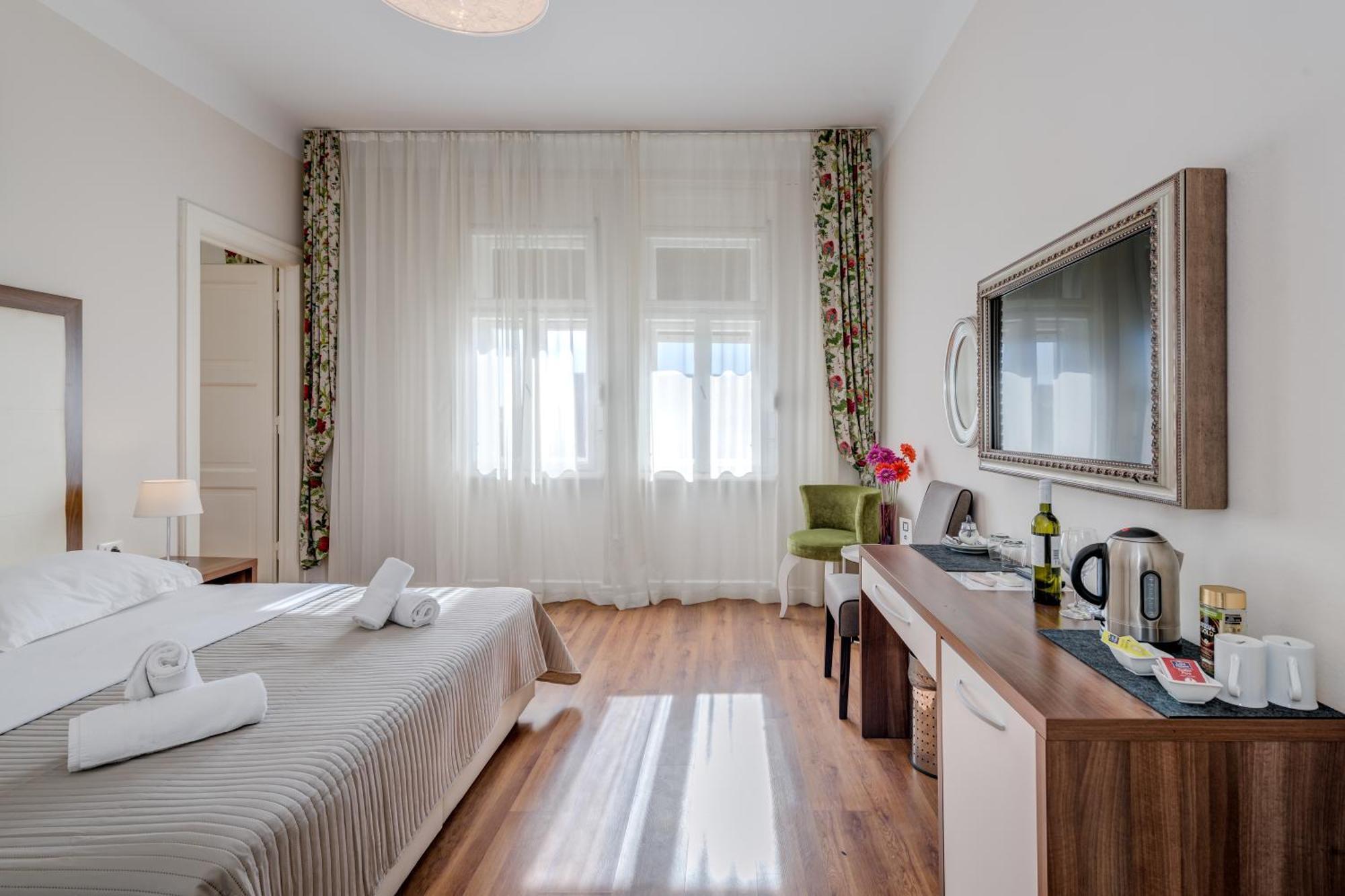 Bastion Luxury Rooms Split Bagian luar foto